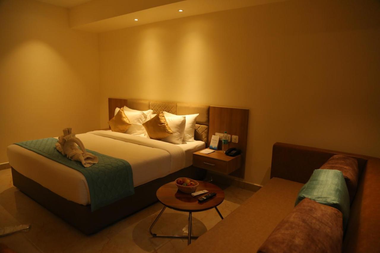 Misty Ocean - A Bergamont Group Of Hotel Kuilapalayam Bagian luar foto