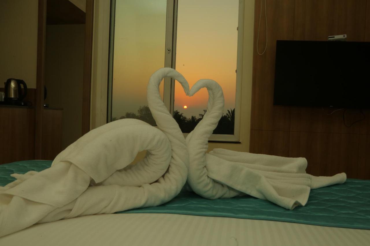 Misty Ocean - A Bergamont Group Of Hotel Kuilapalayam Bagian luar foto