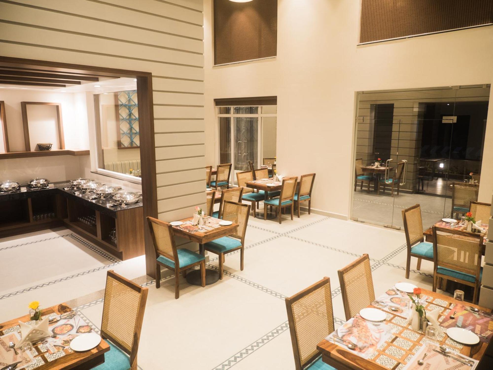 Misty Ocean - A Bergamont Group Of Hotel Kuilapalayam Bagian luar foto
