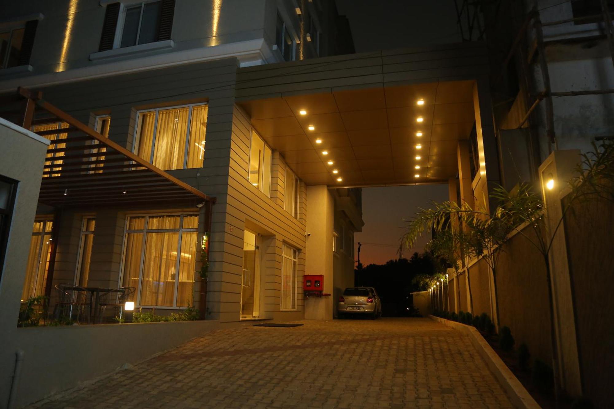 Misty Ocean - A Bergamont Group Of Hotel Kuilapalayam Bagian luar foto