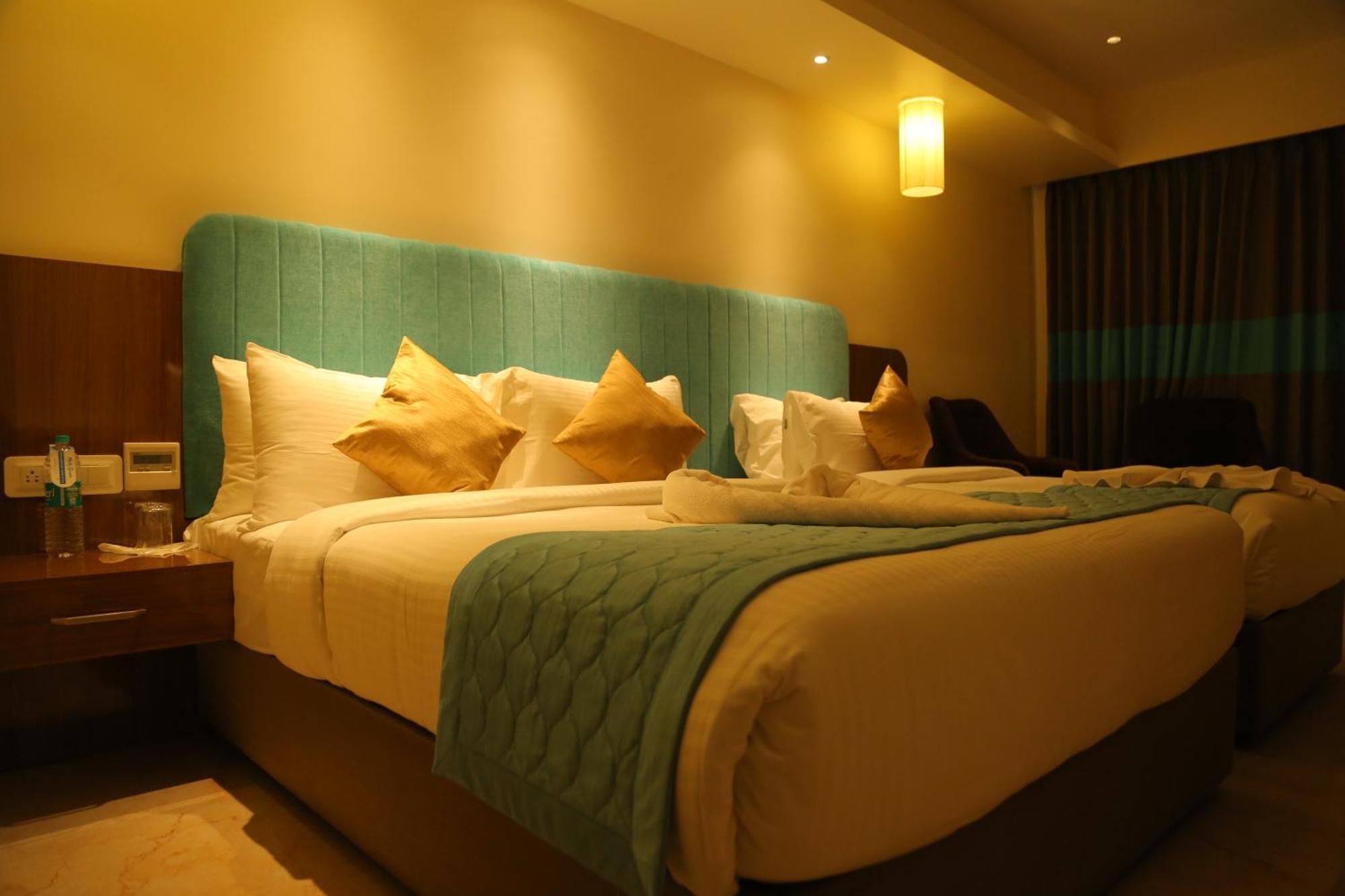 Misty Ocean - A Bergamont Group Of Hotel Kuilapalayam Bagian luar foto